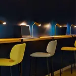 Hotel Sure By Western Beaujoire