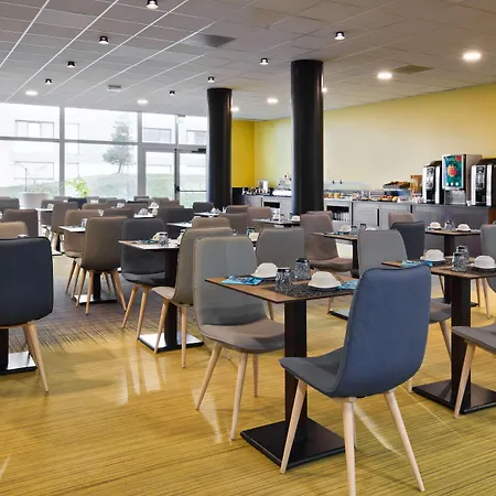 Hotel Sure By Western Beaujoire 3*