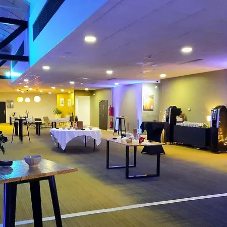 Sure By Western Beaujoire 3* Nantes