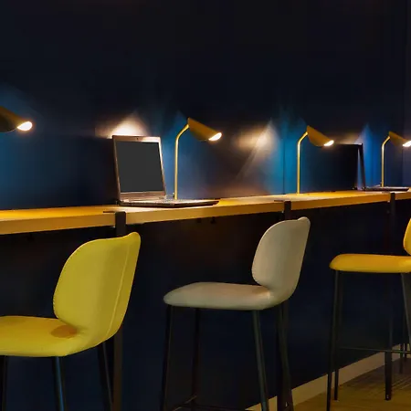 Hotel Sure By Western Beaujoire