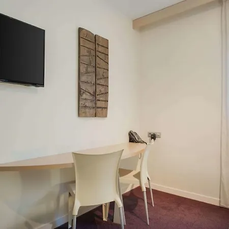 Sure By Western Beaujoire Hotel 3*