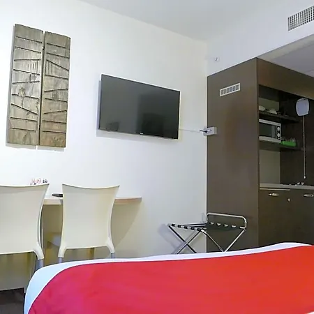 Sure By Western Beaujoire Hotel