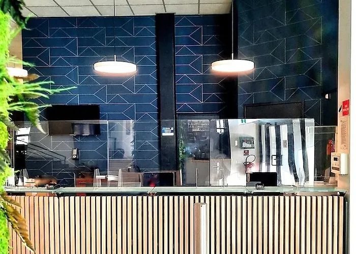 호텔 Sure By Western Beaujoire