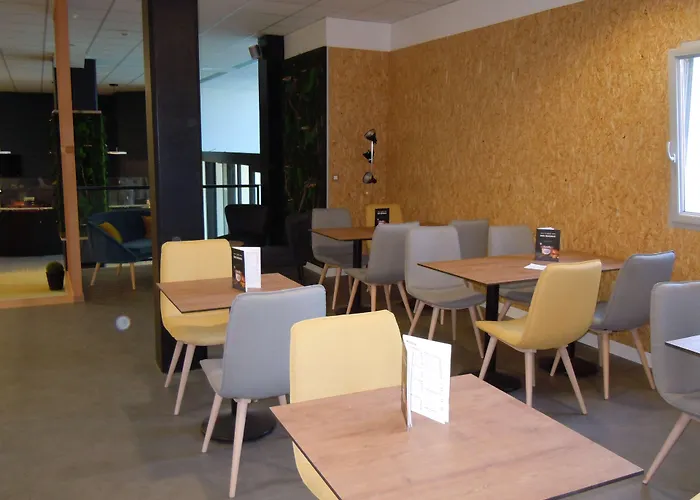 호텔 Sure By Western Beaujoire