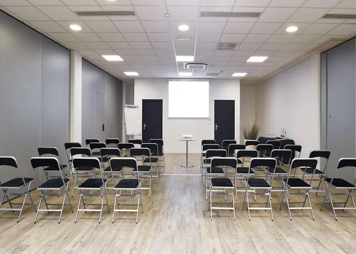 Ξενοδοχείο Sure By Western Beaujoire 3*