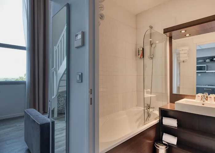 Sure By Western Beaujoire 3* 낭트