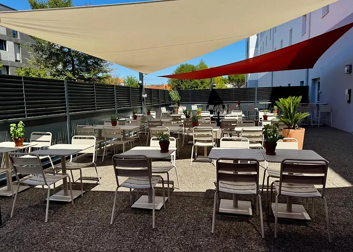 Sure By Western Beaujoire 3*