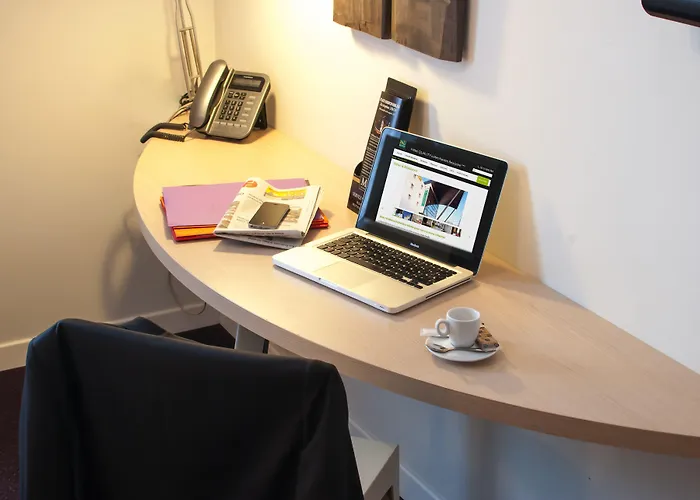 호텔 Sure By Western Beaujoire