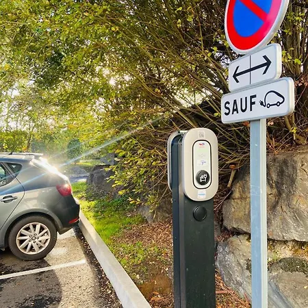Sure By Western Beaujoire 3*