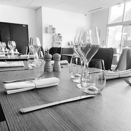 Sure By Western Beaujoire 3* Nantes