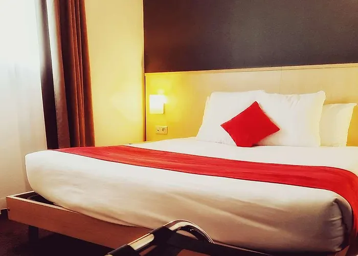 Hotel Sure By Western Beaujoire