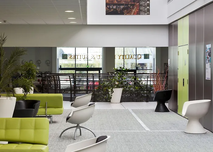 Hotel Sure By Western Beaujoire