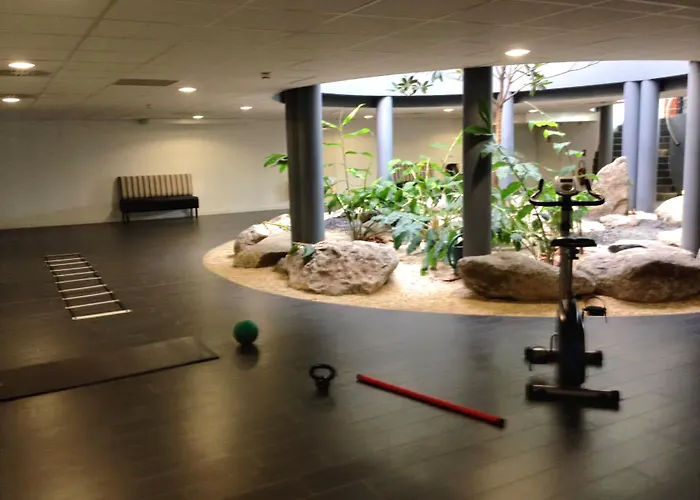 Hotel Sure By Western Beaujoire 3*