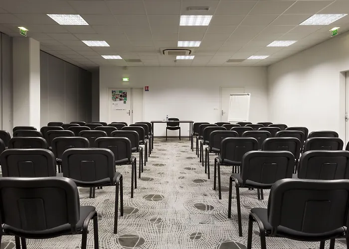 Sure By Western Beaujoire Hotel 3*