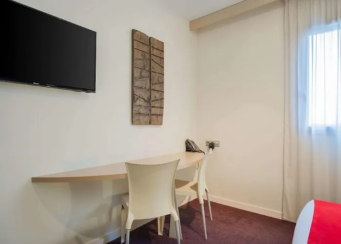 Sure By Western Beaujoire Hotel 3*